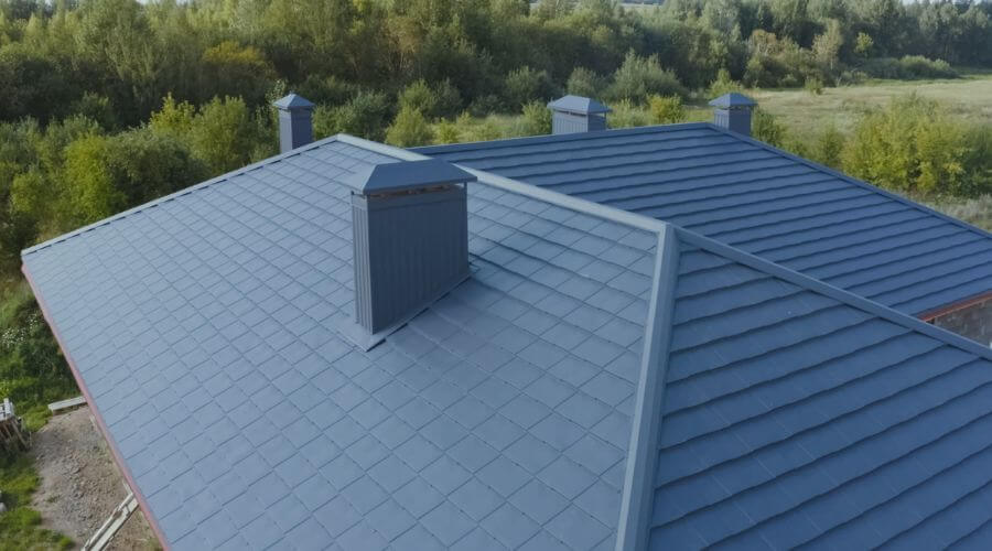 Expert new roof installation services in Struthers, OH